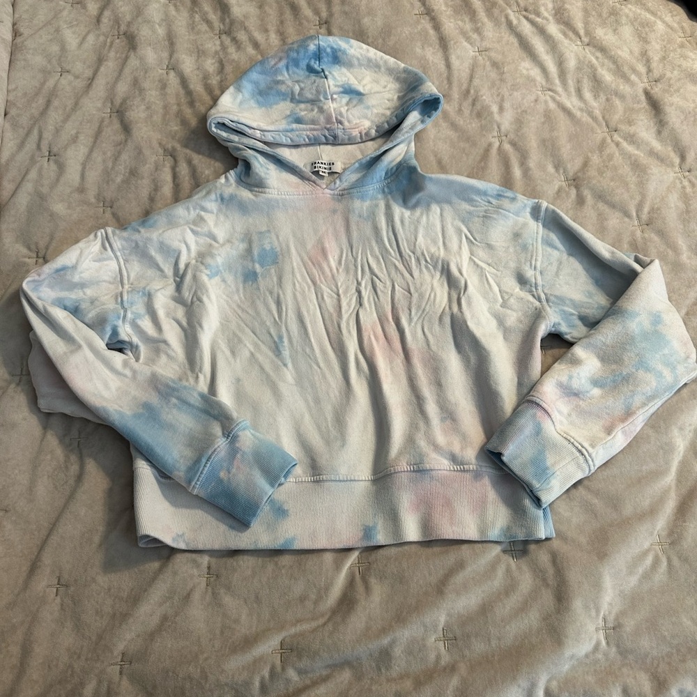 Frankies Bikinis Tie-Dye Hoodie in Blue and Pink Sz M Boho Beach Vacation Cozy